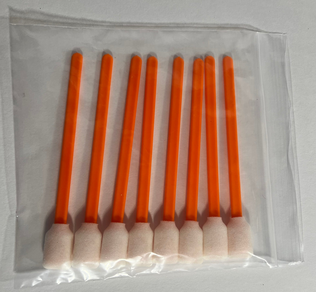 8 CLEANING APPLICATORS